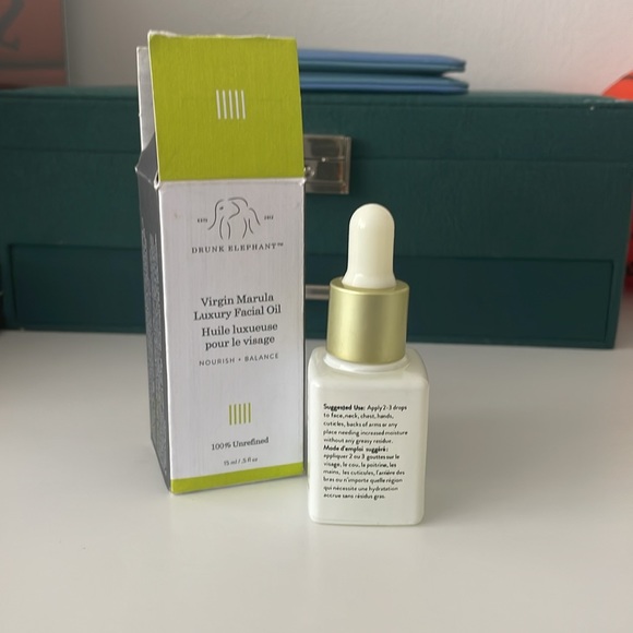 Junk elephant, luxury facial oil not used Still in a box - Picture 3 of 5